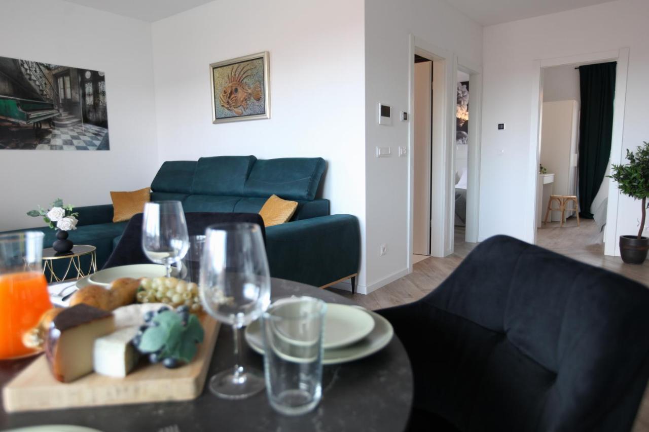 Apartments One Трогир Экстерьер фото