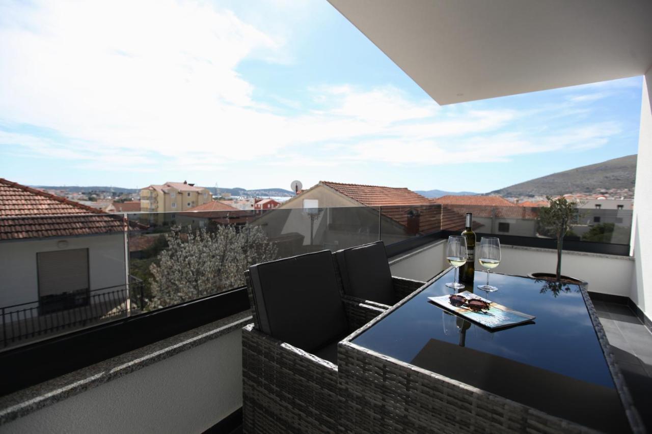 Apartments One Трогир Экстерьер фото